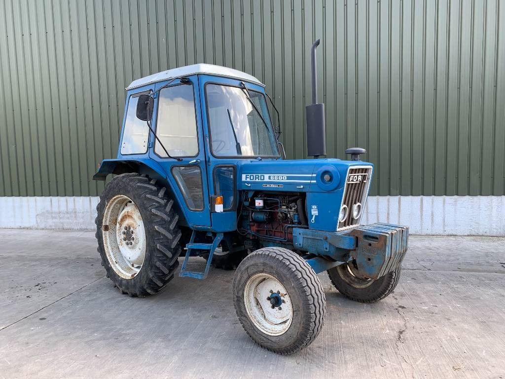טרקטור חקלאי Ford 6600: תמונה 1