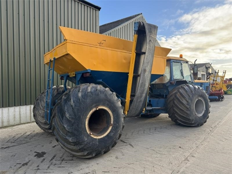 Ford 8210 Self Propelled Gravel Cart - טרקטור חקלאי: תמונה 4 Ford 8210 Self Propelled Gravel Cart - טרקטור חקלאי: תמונה 4