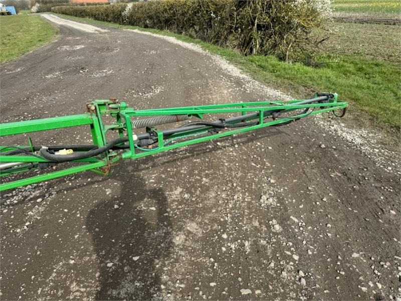 מרסס מותקן על טרקטור Househam Air Ride 3000L Self Propelled Sprayer: תמונה 17