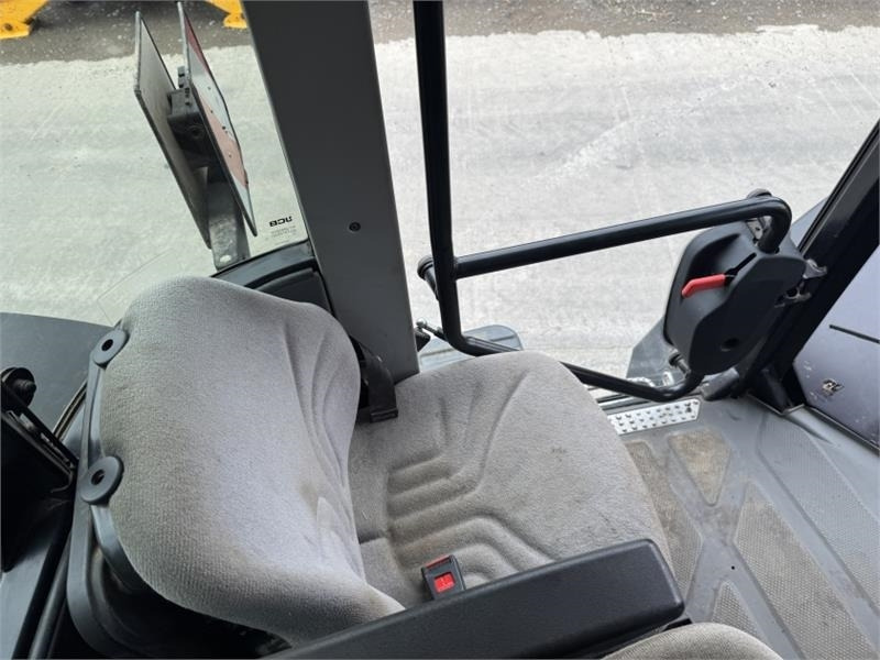 טרקטור חקלאי JCB JCB Fastrac 4220 **8000 Hour Warranty**: תמונה 22
