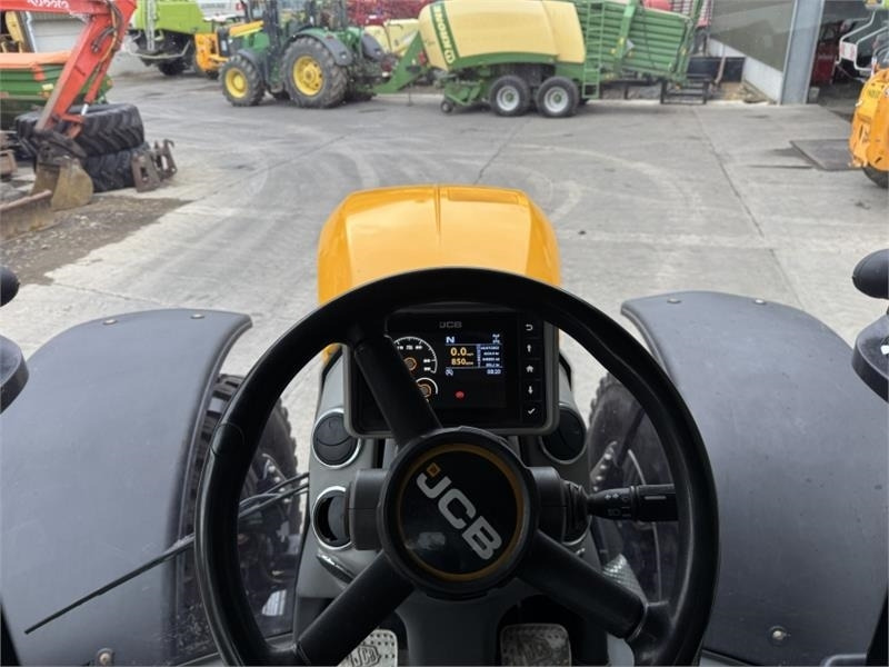 טרקטור חקלאי JCB JCB Fastrac 4220 **8000 Hour Warranty**: תמונה 23