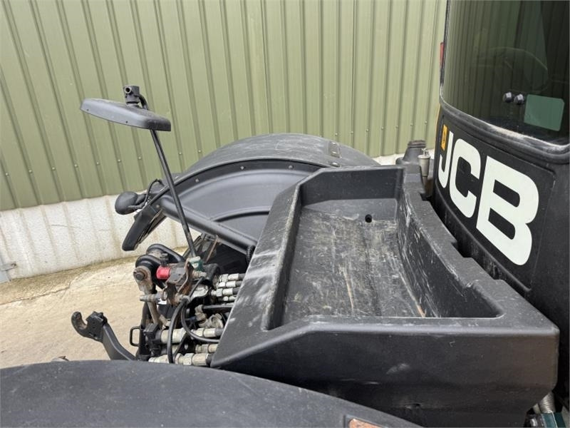 טרקטור חקלאי JCB JCB Fastrac 4220 **8000 Hour Warranty**: תמונה 13
