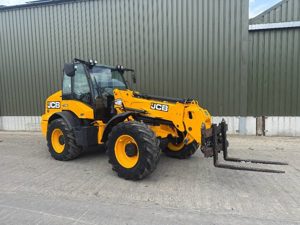 JCB TM 320 S - מפעיל טלסקופי: תמונה 1 JCB TM 320 S - מפעיל טלסקופי: תמונה 1