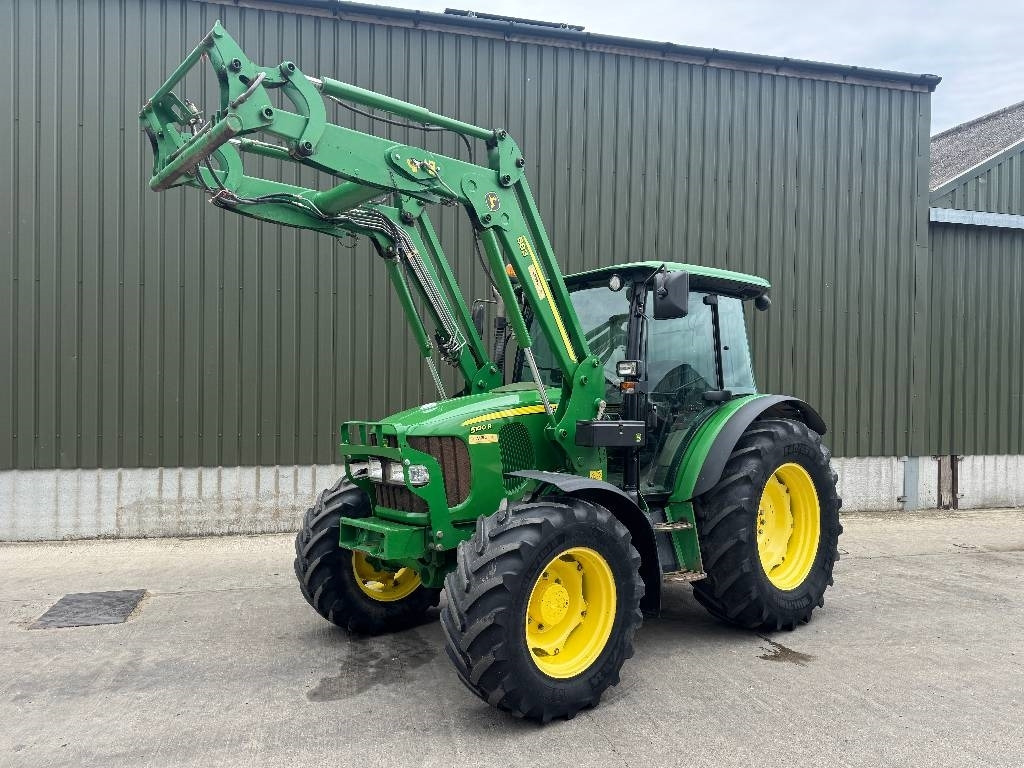 John Deere 5100 R - טרקטור חקלאי: תמונה 1 John Deere 5100 R - טרקטור חקלאי: תמונה 1