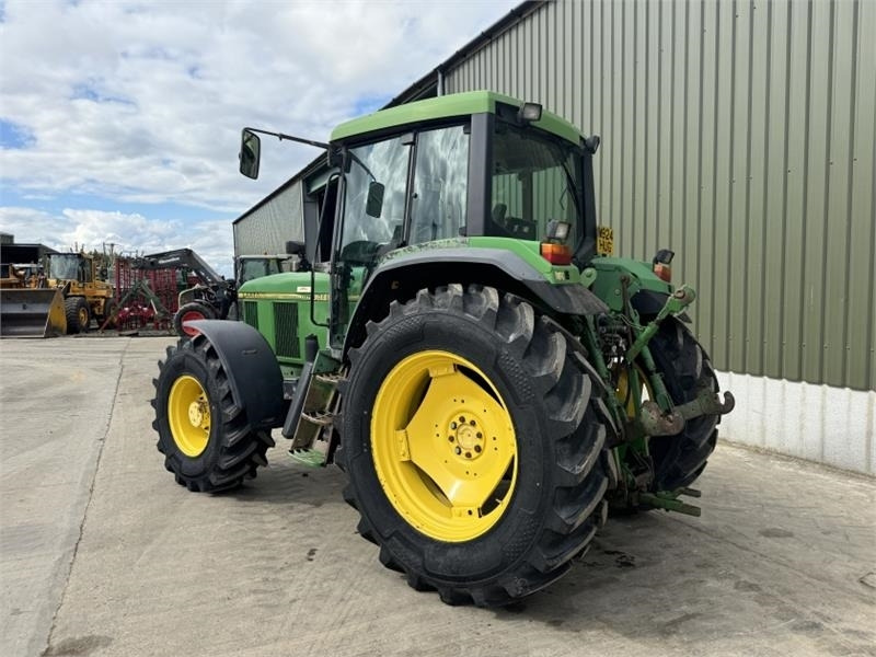 John Deere 6800 Tractor - טרקטור חקלאי: תמונה 2 John Deere 6800 Tractor - טרקטור חקלאי: תמונה 2