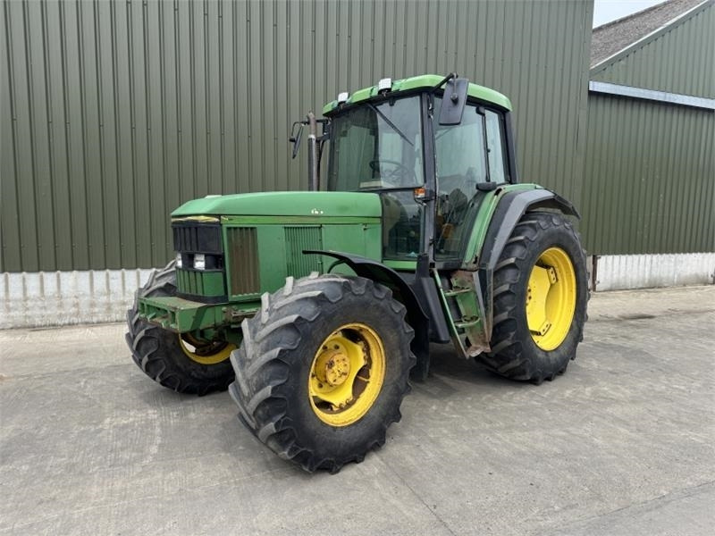 John Deere 6800 - טרקטור חקלאי: תמונה 1 John Deere 6800 - טרקטור חקלאי: תמונה 1