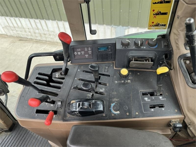 טרקטור חקלאי John Deere 6800: תמונה 16 טרקטור חקלאי John Deere 6800: תמונה 16