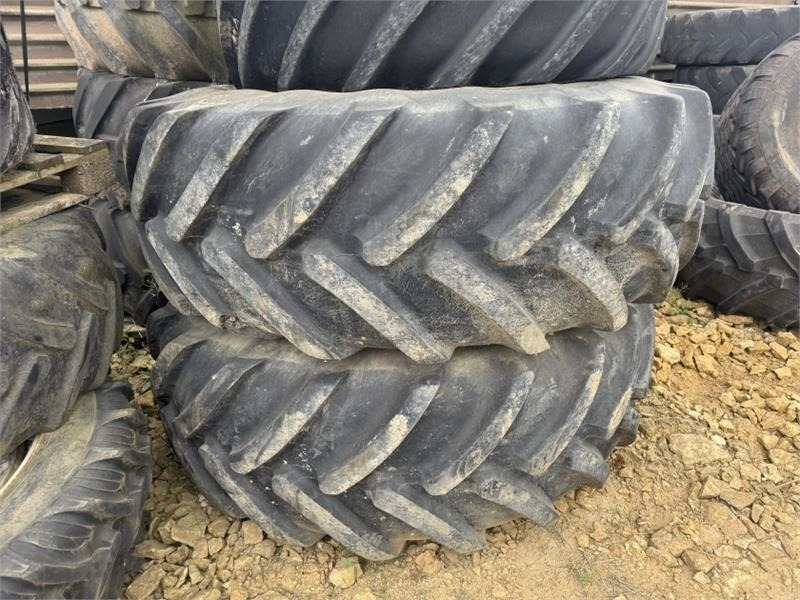 John Deere 8000 R Series 600 and 710 Wheels and Tyre's - מכונה חקלאית: תמונה 2 John Deere 8000 R Series 600 and 710 Wheels and Tyre's - מכונה חקלאית: תמונה 2