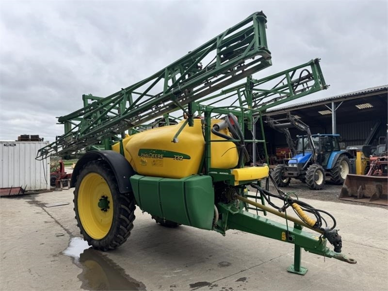 John Deere John Deere 732 Trailed Sprayer - מרסס מותקן על טרקטור: תמונה 4 John Deere John Deere 732 Trailed Sprayer - מרסס מותקן על טרקטור: תמונה 4