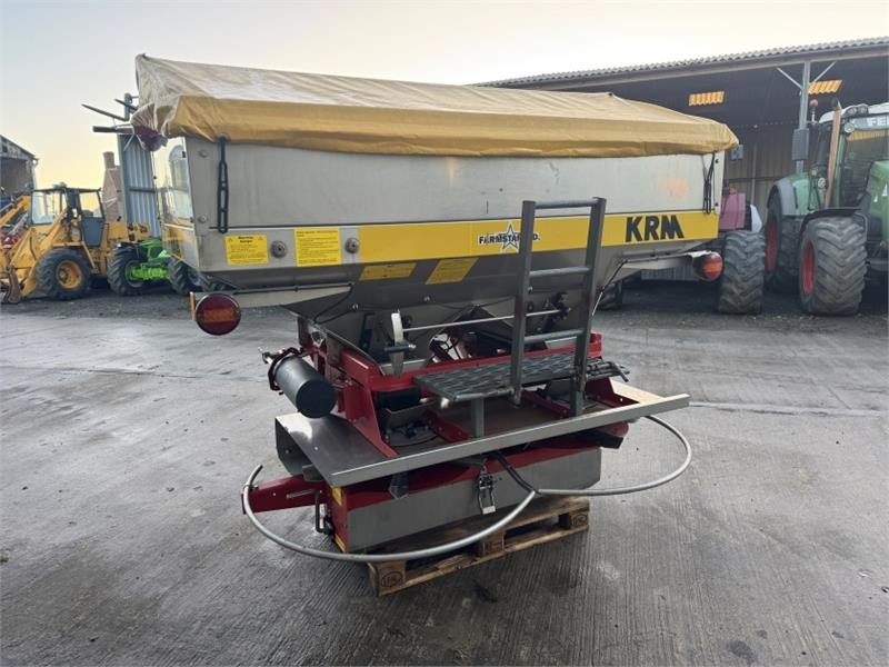 Krm F2 3000 Fert Spreader - מפזרת דשן: תמונה 5 Krm F2 3000 Fert Spreader - מפזרת דשן: תמונה 5