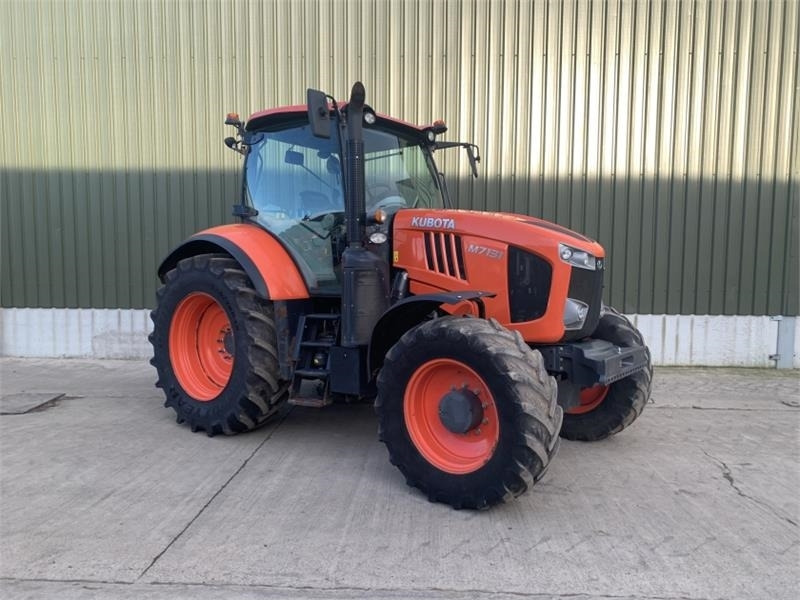 Kubota Kubota M7131 - טרקטור חקלאי: תמונה 3 Kubota Kubota M7131 - טרקטור חקלאי: תמונה 3