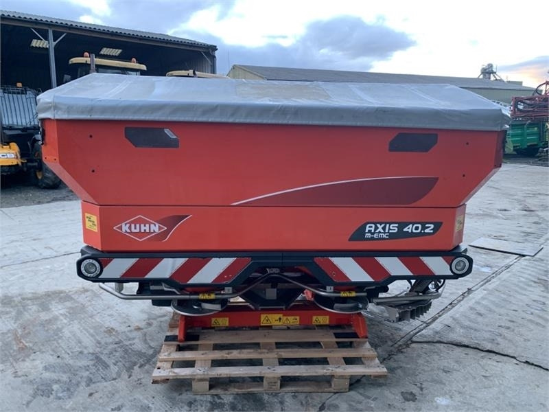 Kuhn Axis 40.2 M-EMC Fert Spreader - מפזרת דשן: תמונה 4 Kuhn Axis 40.2 M-EMC Fert Spreader - מפזרת דשן: תמונה 4
