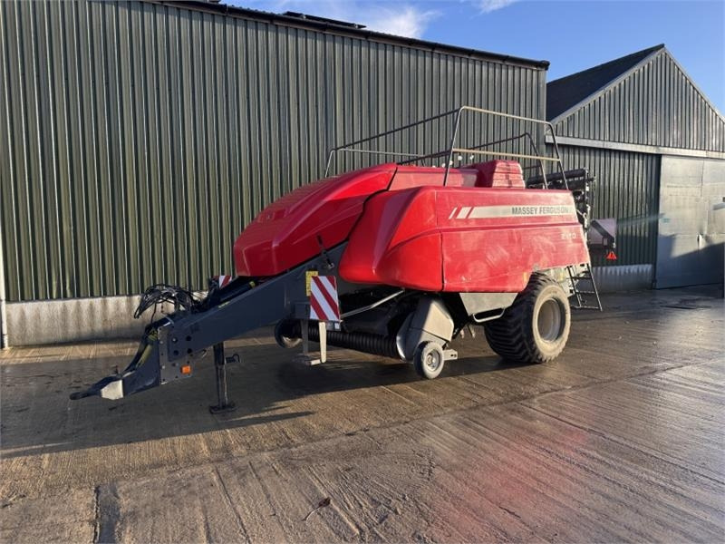 Massey Ferguson 2170 Square Baler - מכונת צרור מרובעת: תמונה 1 Massey Ferguson 2170 Square Baler - מכונת צרור מרובעת: תמונה 1