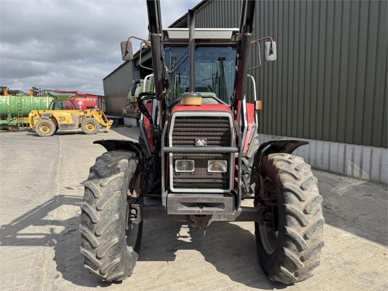 Massey Ferguson 3075 Dynashift *Low Hours* - טרקטור חקלאי: תמונה 5 Massey Ferguson 3075 Dynashift *Low Hours* - טרקטור חקלאי: תמונה 5