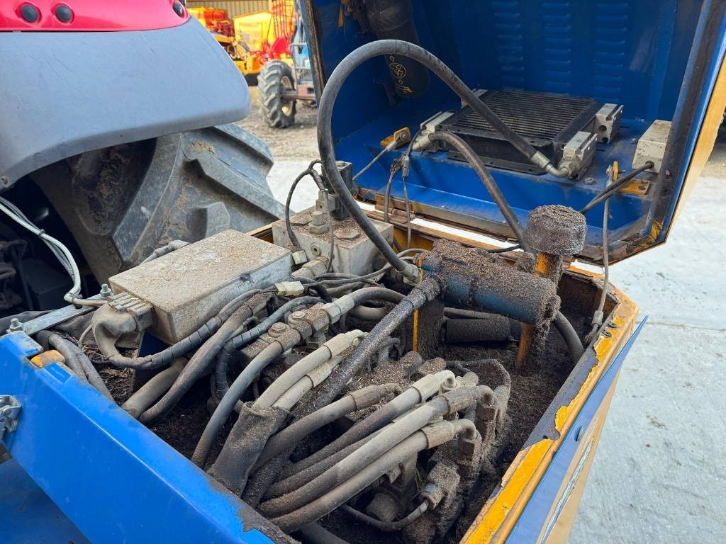 טרקטור חקלאי Massey Ferguson 7618 Dyna VT c/w Bomford Falcon Evo 6.5: תמונה 25