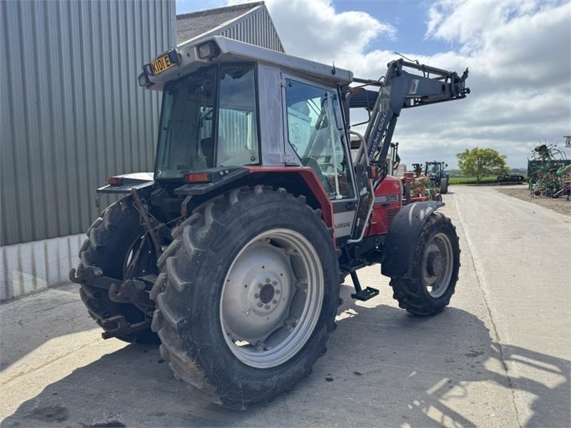Massey Ferguson Massey Ferguson 3075 Dynashift *Low Hours* - טרקטור חקלאי: תמונה 4 Massey Ferguson Massey Ferguson 3075 Dynashift *Low Hours* - טרקטור חקלאי: תמונה 4