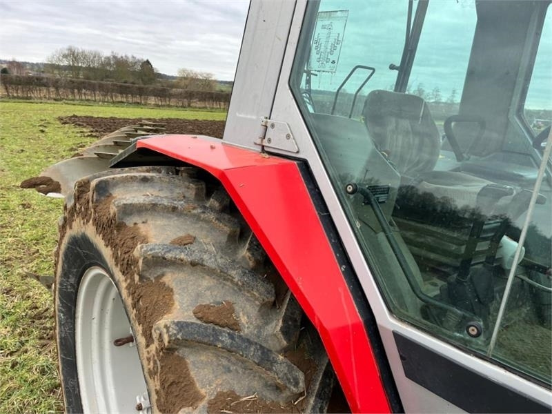 Massey Ferguson Massey Ferguson 3120 Dynashift - טרקטור חקלאי: תמונה 5 Massey Ferguson Massey Ferguson 3120 Dynashift - טרקטור חקלאי: תמונה 5
