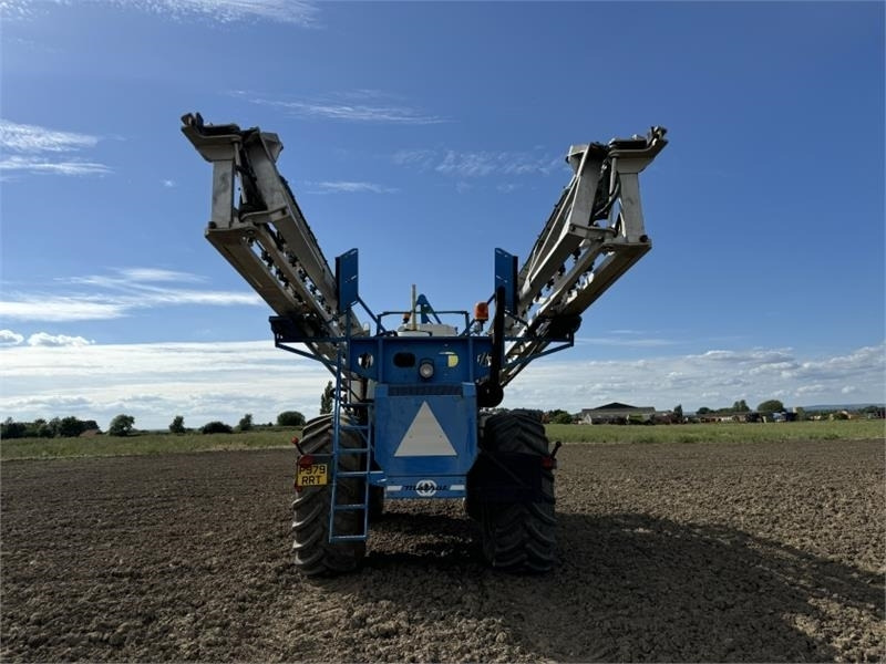 Matrot M44D 36m Self Propelled Sprayer  - מרסס מותקן על טרקטור: תמונה 3 Matrot M44D 36m Self Propelled Sprayer  - מרסס מותקן על טרקטור: תמונה 3