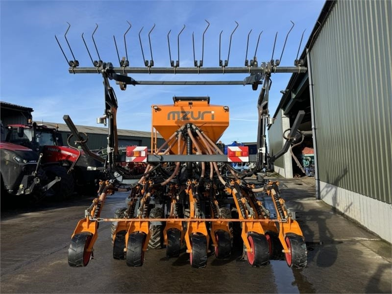 Mzuri Mzuri Pro-Til 3T **Grain and Fert** - מקדחת זריעה משולבת: תמונה 4 Mzuri Mzuri Pro-Til 3T **Grain and Fert** - מקדחת זריעה משולבת: תמונה 4