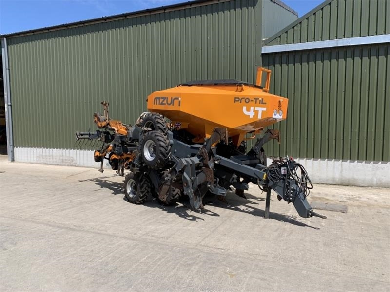 Mzuri Mzuri Pro-Till 4T Drill - מקדחת זריעה משולבת: תמונה 1 Mzuri Mzuri Pro-Till 4T Drill - מקדחת זריעה משולבת: תמונה 1