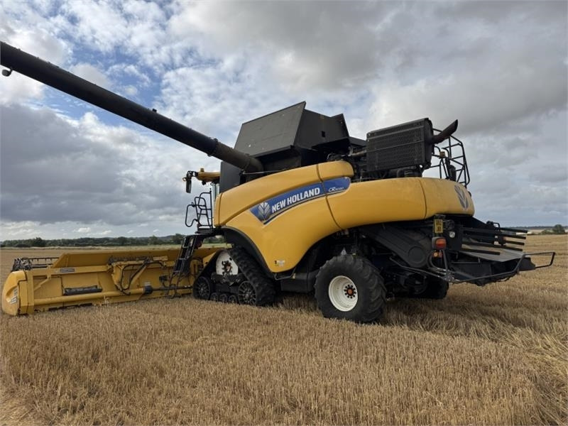 New Holland New Holland CR9090 Rotary Combine **Video Below** - צרופת מקצרה: תמונה 3 New Holland New Holland CR9090 Rotary Combine **Video Below** - צרופת מקצרה: תמונה 3