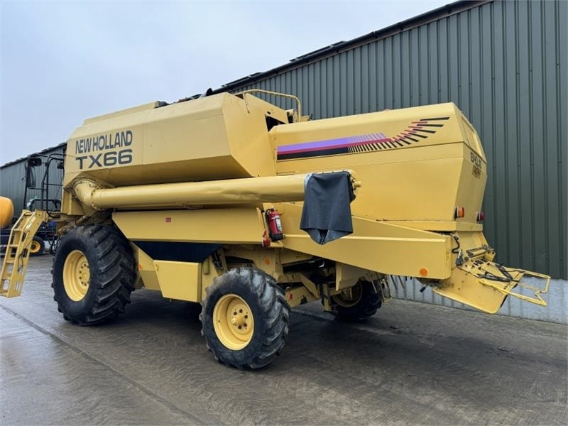 New Holland TX66 c/w 20ft Header - צרופת מקצרה: תמונה 4 New Holland TX66 c/w 20ft Header - צרופת מקצרה: תמונה 4