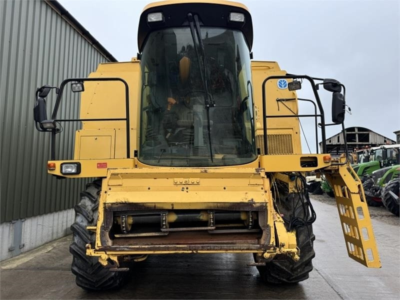 New Holland TX66 c/w 20ft Header - צרופת מקצרה: תמונה 5 New Holland TX66 c/w 20ft Header - צרופת מקצרה: תמונה 5