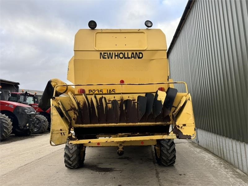 New Holland TX67 c/w 20ft Header - צרופת מקצרה: תמונה 5 New Holland TX67 c/w 20ft Header - צרופת מקצרה: תמונה 5