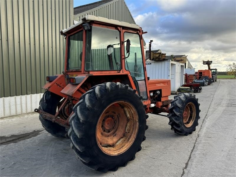 Renault 781-4 4WD Tractor  - טרקטור חקלאי: תמונה 4 Renault 781-4 4WD Tractor  - טרקטור חקלאי: תמונה 4