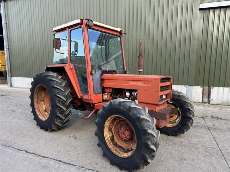 Renault 781-4 4WD Tractor  - טרקטור חקלאי: תמונה 3 Renault 781-4 4WD Tractor  - טרקטור חקלאי: תמונה 3