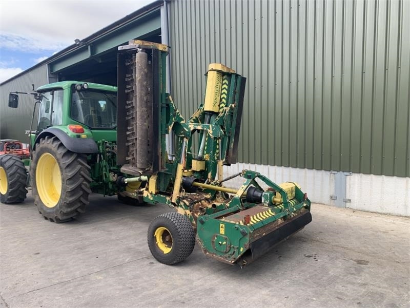 Spearhead Trident 4000 4M Folding Flail Mower - מכסחה: תמונה 4 Spearhead Trident 4000 4M Folding Flail Mower - מכסחה: תמונה 4