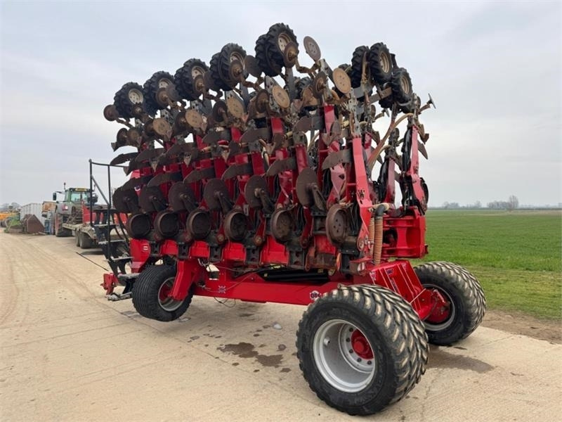 Sumo 8m DTS Direct Drill - מקדחת זריעה משולבת: תמונה 2 Sumo 8m DTS Direct Drill - מקדחת זריעה משולבת: תמונה 2