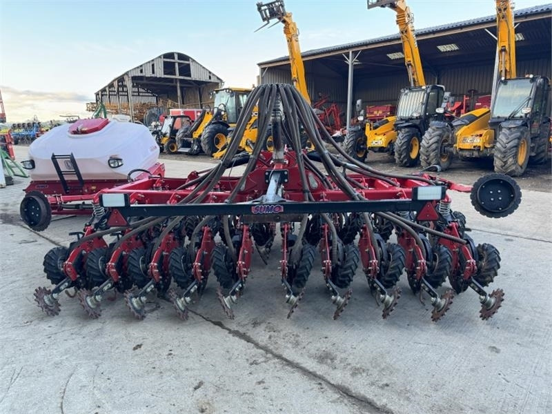 Sumo DD4 Seed Drill c/w Front Tank - מקדחת זריעה משולבת: תמונה 4 Sumo DD4 Seed Drill c/w Front Tank - מקדחת זריעה משולבת: תמונה 4