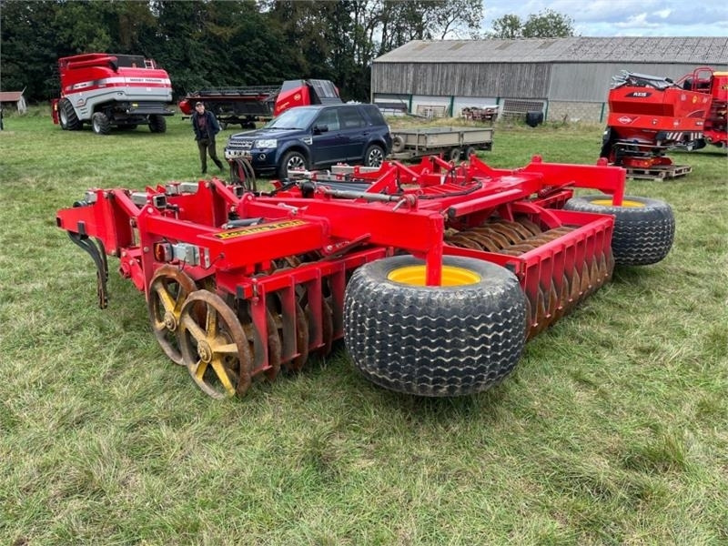 Vaderstad 4.5m Rexius Twin 450 - קלטרת סיבובית: תמונה 2 Vaderstad 4.5m Rexius Twin 450 - קלטרת סיבובית: תמונה 2