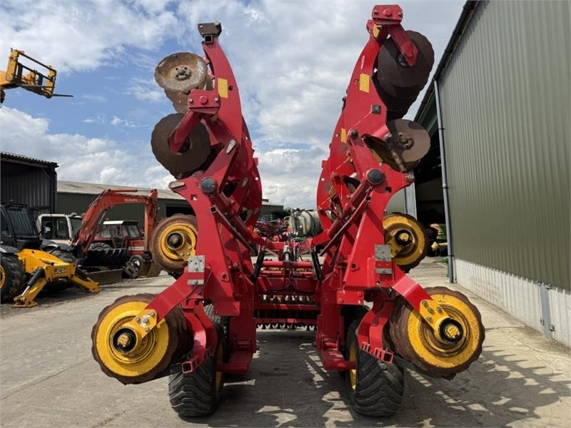 Vaderstad Carrier 820 Cultivator - קלטרת סיבובית: תמונה 3 Vaderstad Carrier 820 Cultivator - קלטרת סיבובית: תמונה 3