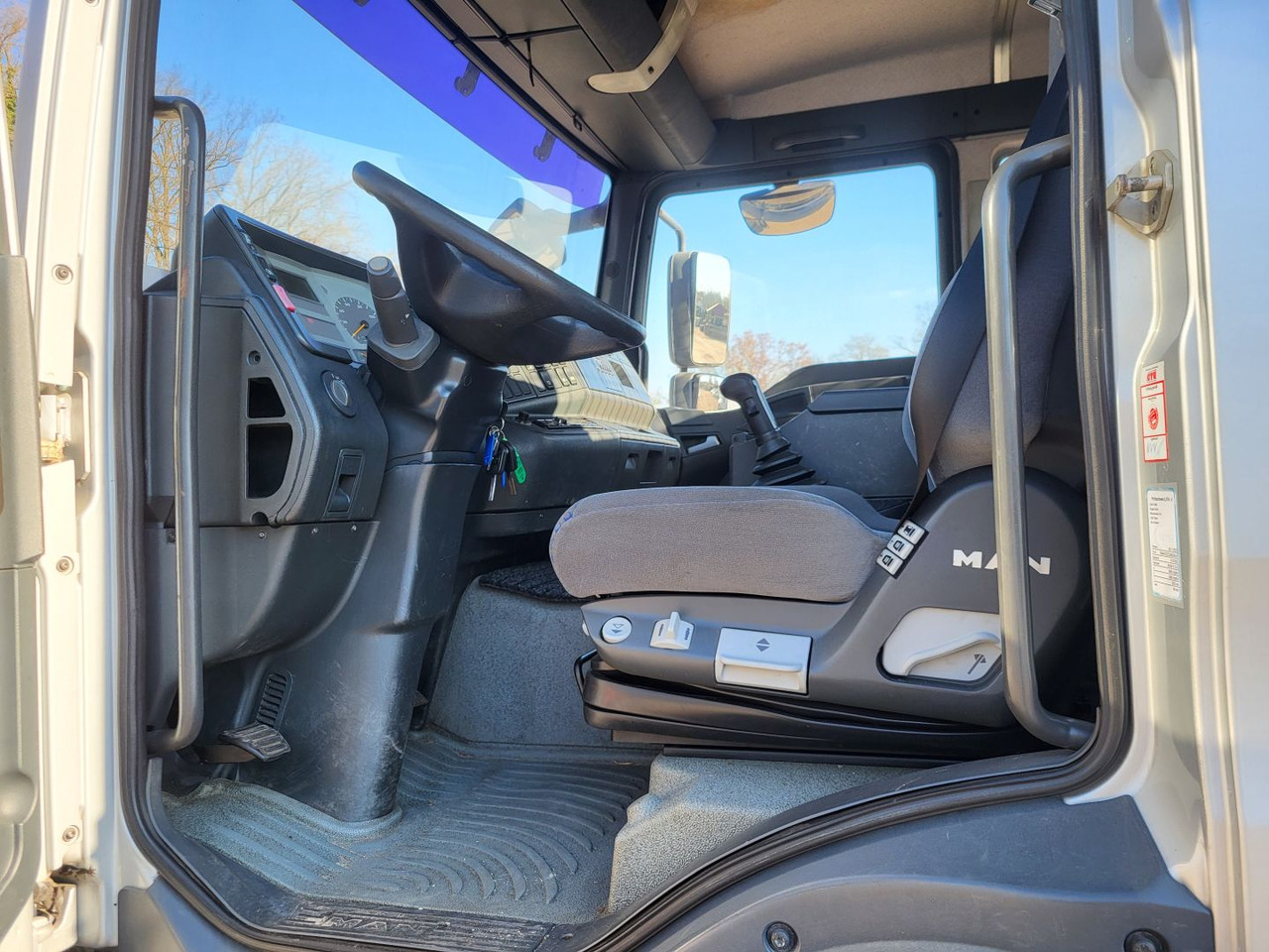 MAN TGA 18.310 - משאית: תמונה 4 MAN TGA 18.310 - משאית: תמונה 4