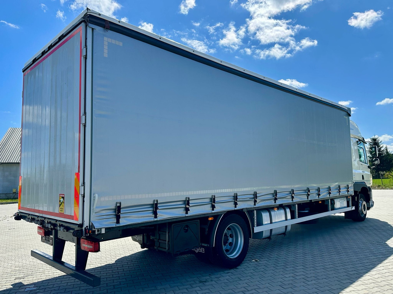 DAF CF 320 / FIRANKA / 21 EUROPALET / SYPIALKA / AUTOMAT / KLIMA POSTOJOWA / 2021 ROK TO - משאית וילונות צד: תמונה 4 DAF CF 320 / FIRANKA / 21 EUROPALET / SYPIALKA / AUTOMAT / KLIMA POSTOJOWA / 2021 ROK TO - משאית וילונות צד: תמונה 4