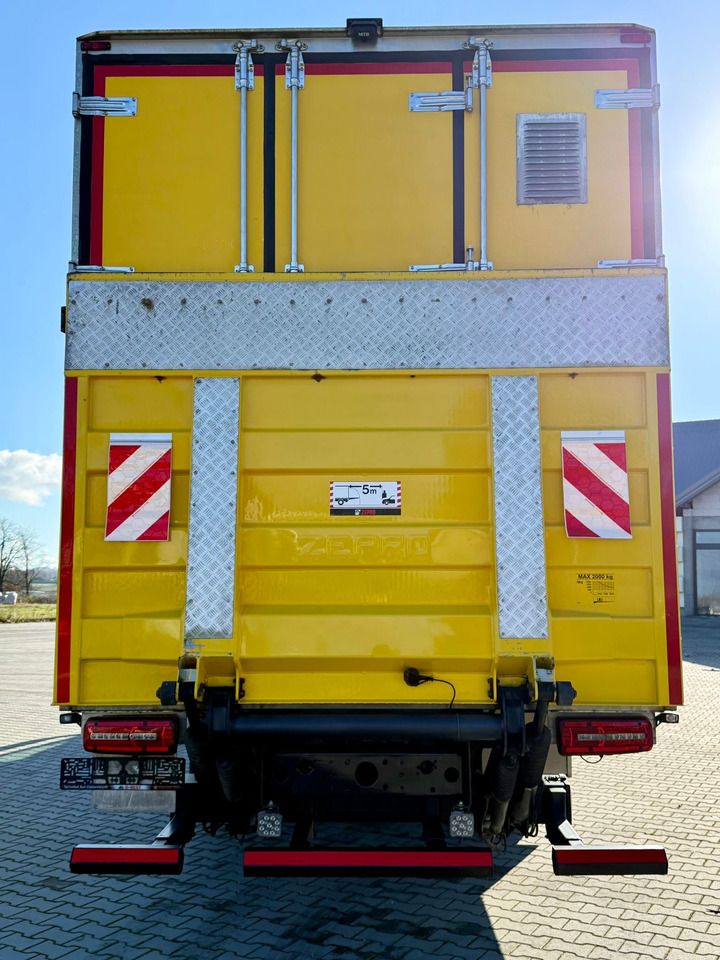 MAN 18.320 / IZOTERMA / GRZANA / WINDA / 20 EUROPALET / AUTOMAT / 170 TYŚ KM / 2021 R / SYPIALKA / CAŁY NA PODUSZKACH / SPROWADZONY / JAK NOWY - משאית איזותרמית: תמונה 5 MAN 18.320 / IZOTERMA / GRZANA / WINDA / 20 EUROPALET / AUTOMAT / 170 TYŚ KM / 2021 R / SYPIALKA / CAŁY NA PODUSZKACH / SPROWADZONY / JAK NOWY - משאית איזותרמית: תמונה 5