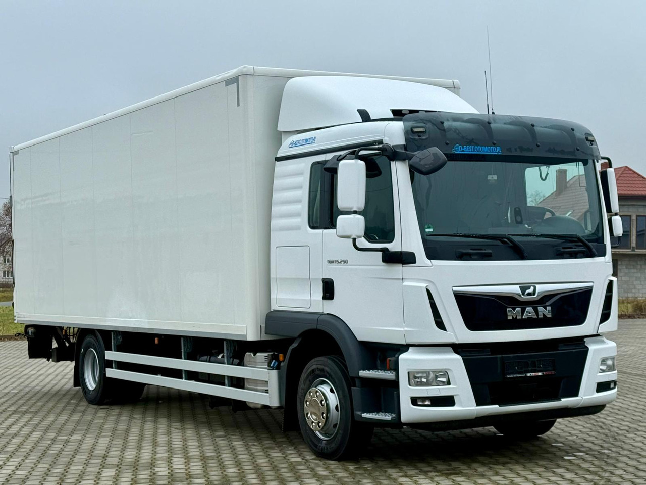 MAN TGM 15.290 / IZOTERMA / WINDA / 18 PALET / AUTOMAT / SYPIALKA / - משאית איזותרמית: תמונה 1 MAN TGM 15.290 / IZOTERMA / WINDA / 18 PALET / AUTOMAT / SYPIALKA / - משאית איזותרמית: תמונה 1