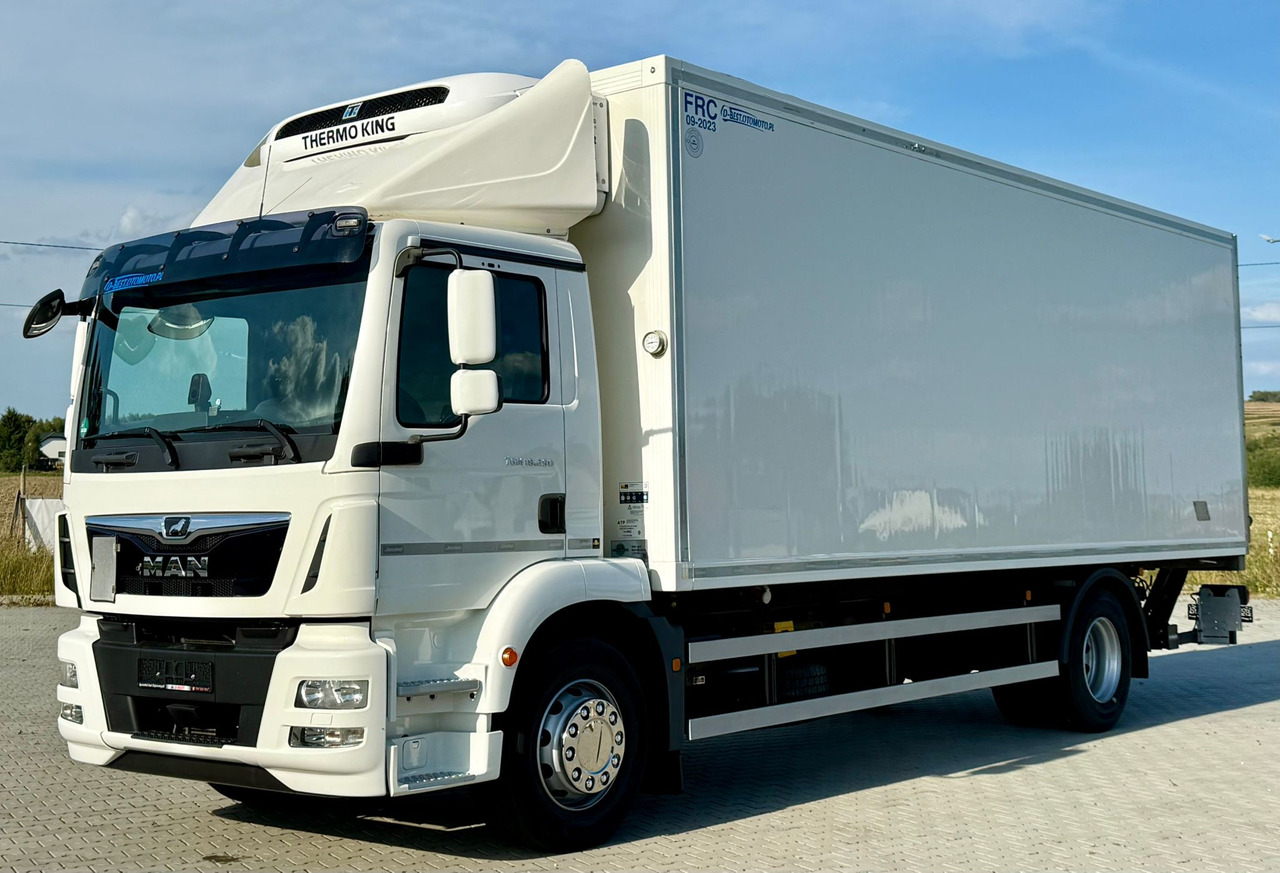 MAN TGM 18.290 / CHŁODNIA / WINDA / 18 PALET / AUTOMAT / NISKI PRZEBIEG / 2017 - משאית קירור: תמונה 2 MAN TGM 18.290 / CHŁODNIA / WINDA / 18 PALET / AUTOMAT / NISKI PRZEBIEG / 2017 - משאית קירור: תמונה 2