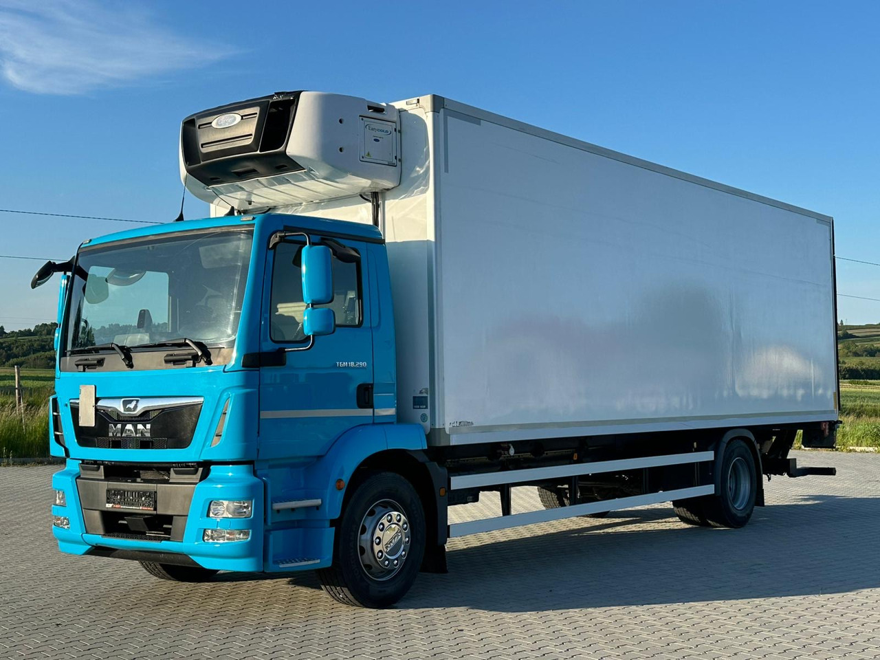 MAN TGM 18.290 / CHŁODNIA / WINDA / 20 EUROPALET / 8.2 M DŁUGOŚCI / 2018 ROK / 410 TYS KM - משאית קירור: תמונה 2 MAN TGM 18.290 / CHŁODNIA / WINDA / 20 EUROPALET / 8.2 M DŁUGOŚCI / 2018 ROK / 410 TYS KM - משאית קירור: תמונה 2