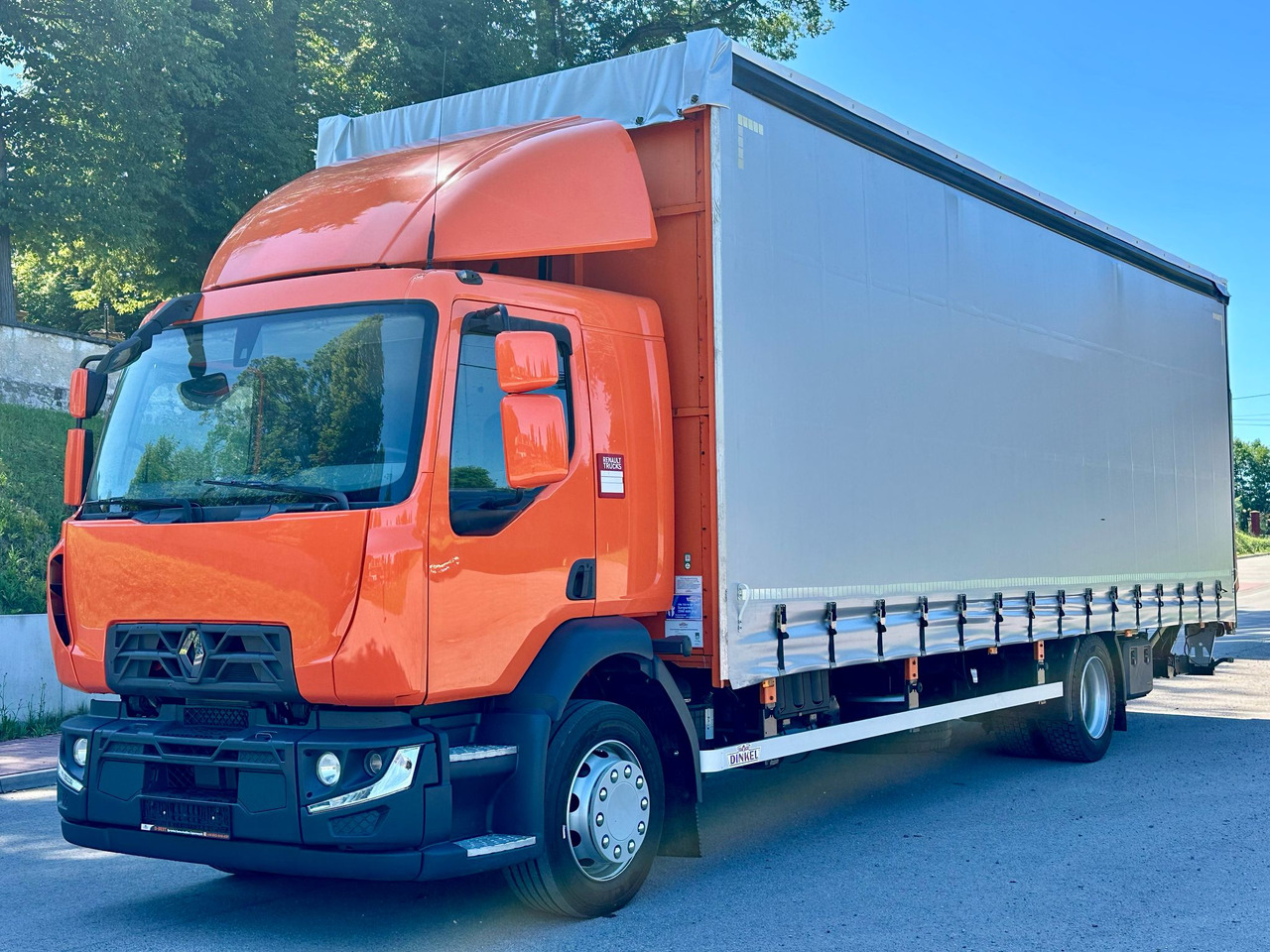 RENAULT D 18 / 280 / FIRANKA / WINDA / 8.6 M DŁUGOŚCI / 21 EUROPALET / NOWE OPONY / ŁADOWNOŚĆ 9.380 KG / AUTOMAT / SERWISOWANA / SPROWADZONA - משאית וילונות צד: תמונה 2 RENAULT D 18 / 280 / FIRANKA / WINDA / 8.6 M DŁUGOŚCI / 21 EUROPALET / NOWE OPONY / ŁADOWNOŚĆ 9.380 KG / AUTOMAT / SERWISOWANA / SPROWADZONA - משאית וילונות צד: תמונה 2