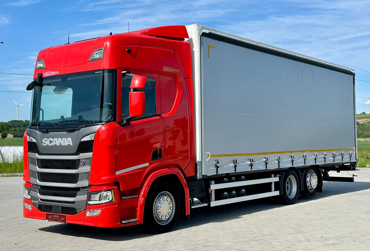 SCANIA R410 / FIRANKA / 21 EUROPALET / 8.5 M DŁUGOŚCI / 6x2 / PODWIESZA - משאית וילונות צד: תמונה 2 SCANIA R410 / FIRANKA / 21 EUROPALET / 8.5 M DŁUGOŚCI / 6x2 / PODWIESZA - משאית וילונות צד: תמונה 2