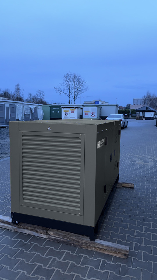IVECO 30 kVA / 24 kW - ערכת גנרטורים: תמונה 3 IVECO 30 kVA / 24 kW - ערכת גנרטורים: תמונה 3