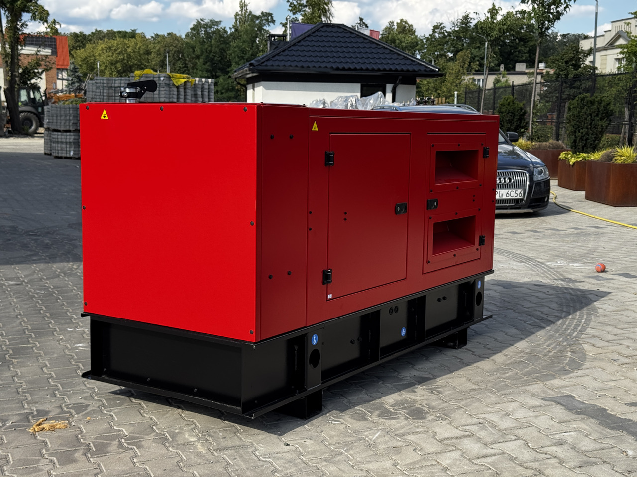 IVECO 80 kVA / 65 kW - ערכת גנרטורים: תמונה 5 IVECO 80 kVA / 65 kW - ערכת גנרטורים: תמונה 5