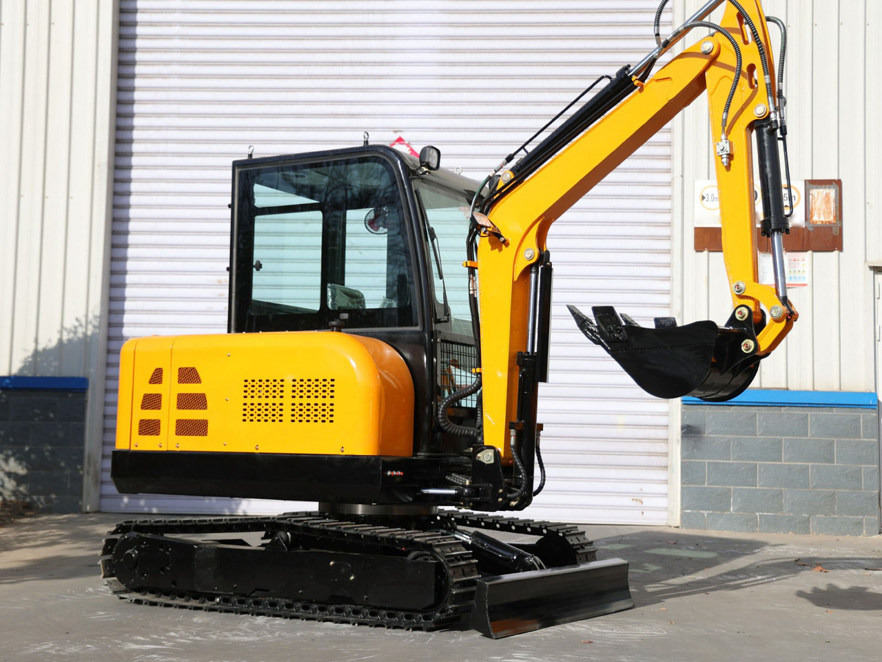 KUBOTA Diesel Mini excavator 3.5 Ton - Müller Machinery MB 35 - VKSH - מיני מחפר: תמונה 3 KUBOTA Diesel Mini excavator 3.5 Ton - Müller Machinery MB 35 - VKSH - מיני מחפר: תמונה 3