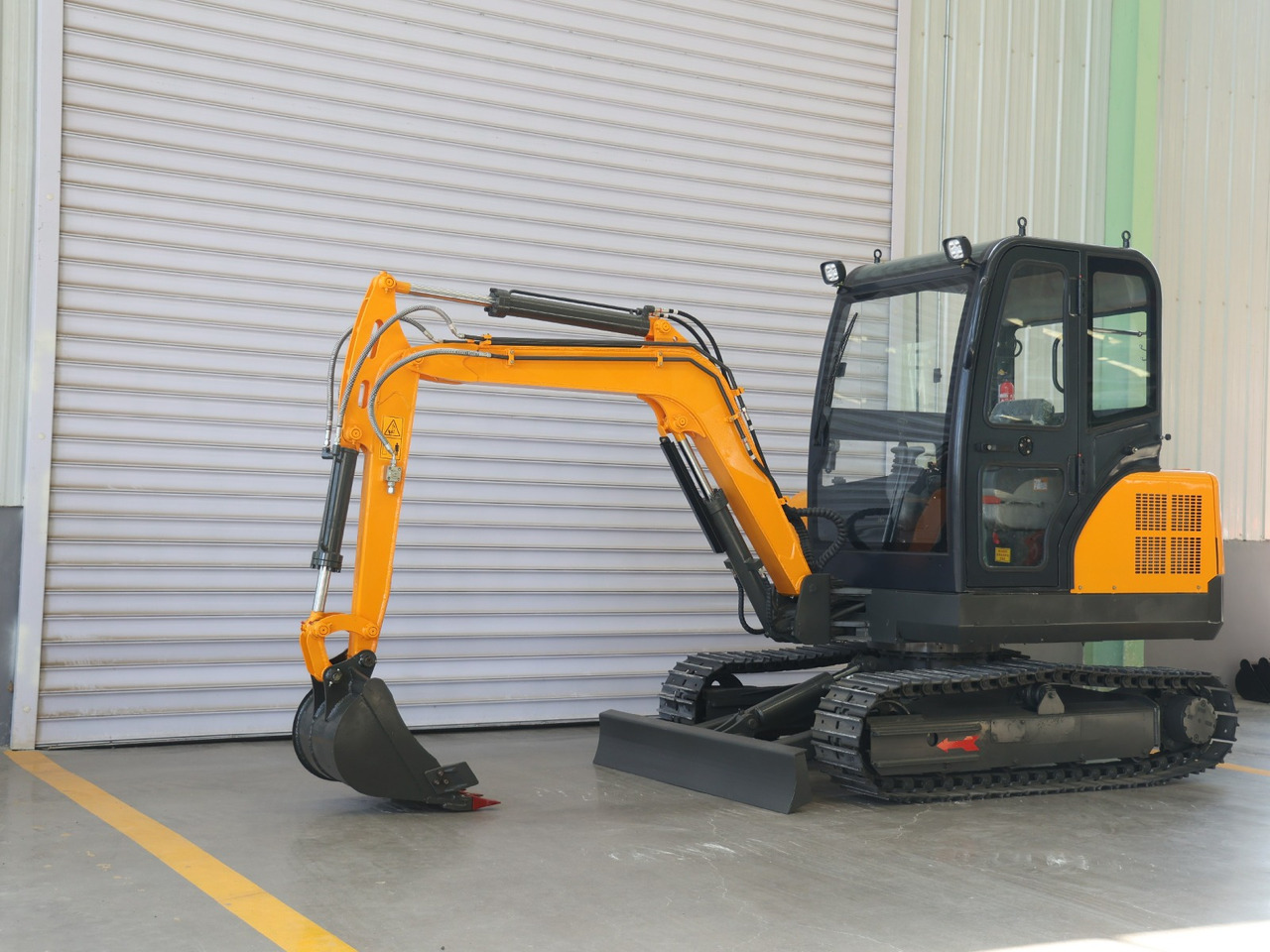KUBOTA Diesel Mini excavator 4 ton - Müller Machinery MB 40 - VKSH - מיני מחפר: תמונה 5 KUBOTA Diesel Mini excavator 4 ton - Müller Machinery MB 40 - VKSH - מיני מחפר: תמונה 5