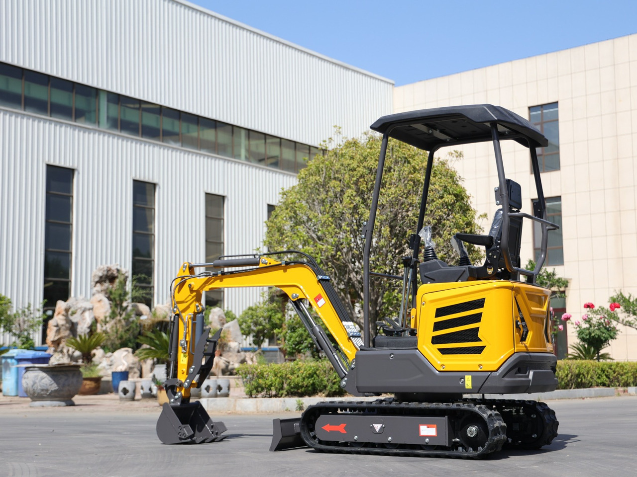 Kubota Diesel Mini excavator 1.8 Ton - Mini excavator MB 18 - SH - מיני מחפר: תמונה 4 Kubota Diesel Mini excavator 1.8 Ton - Mini excavator MB 18 - SH - מיני מחפר: תמונה 4