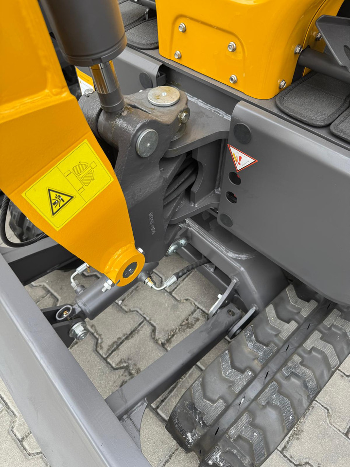 Müller Machinery Diesel Mini excavator 1.2 Tons - Müller Machinery MB 12 - SH - מיני מחפר: תמונה 4 Müller Machinery Diesel Mini excavator 1.2 Tons - Müller Machinery MB 12 - SH - מיני מחפר: תמונה 4