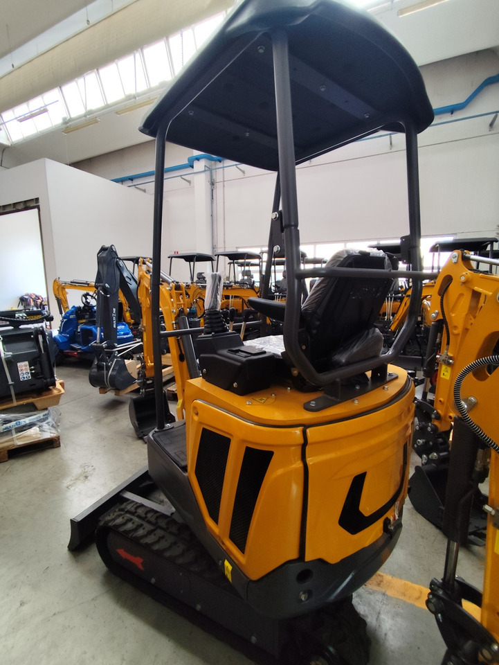 Müller Machinery Diesel Mini excavator 1.6 Ton - Müller Machinery MB 16 - SH Laidong LL380B motor - מיני מחפר: תמונה 1 Müller Machinery Diesel Mini excavator 1.6 Ton - Müller Machinery MB 16 - SH Laidong LL380B motor - מיני מחפר: תמונה 1